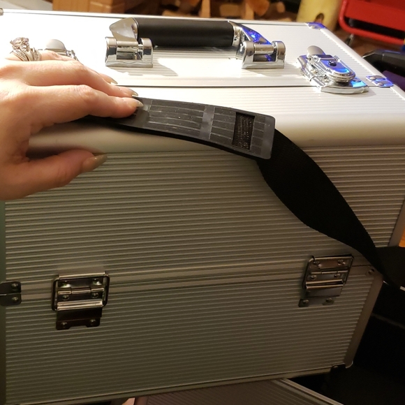 Makeup trunk - Picture 6 of 11